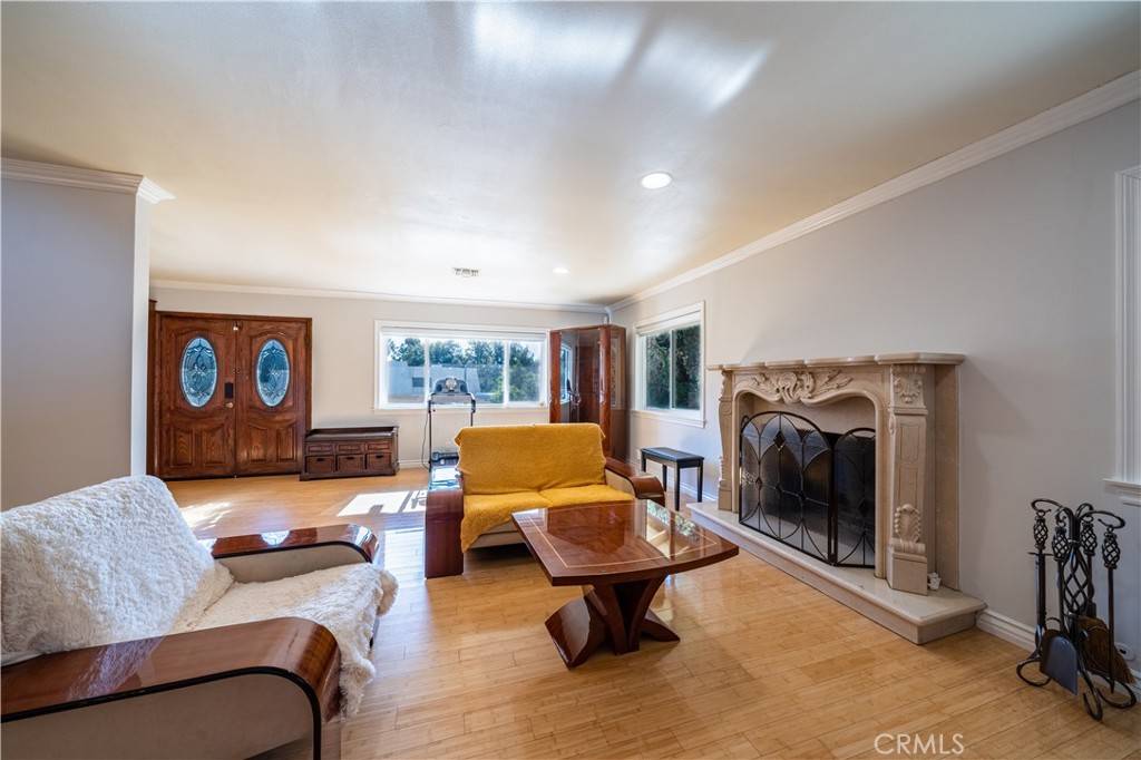 South Pasadena, CA 91030,1951 Alpha ST