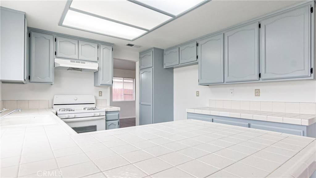 Palmdale, CA 93552,5805 Lighthouse