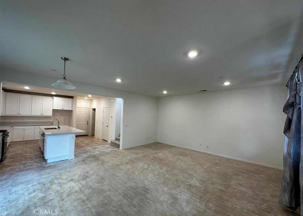 Ontario, CA 91762,5567 Seville