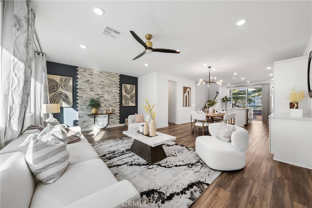 Tustin, CA 92782,159 Waypoint