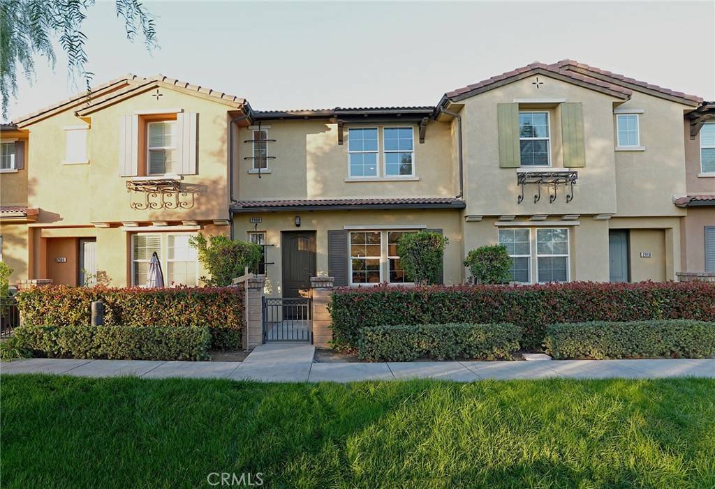 Ontario, CA 91764,2908 E Via Fiano