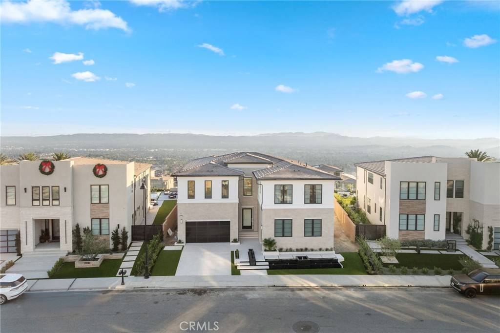 Porter Ranch, CA 91326,11773 N Greenwood