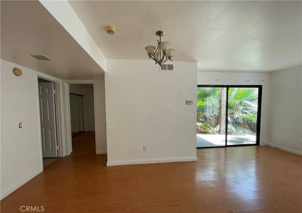 Riverside, CA 92507,1315 Massachusetts #101