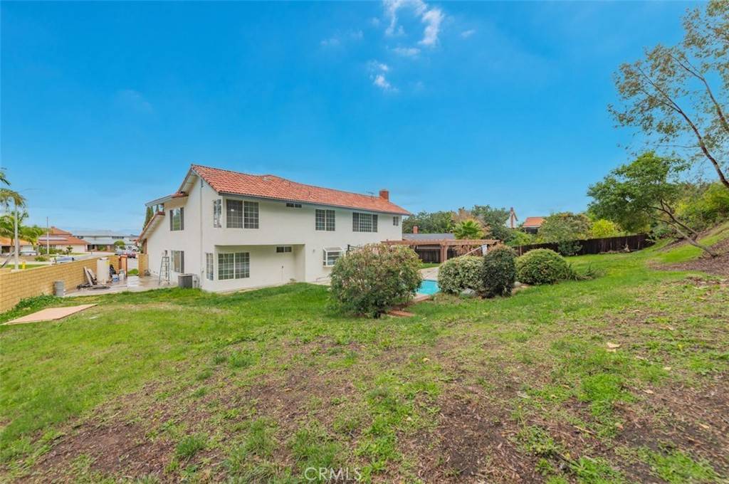 Hacienda Heights, CA 91745,16502 Amber Tree LN