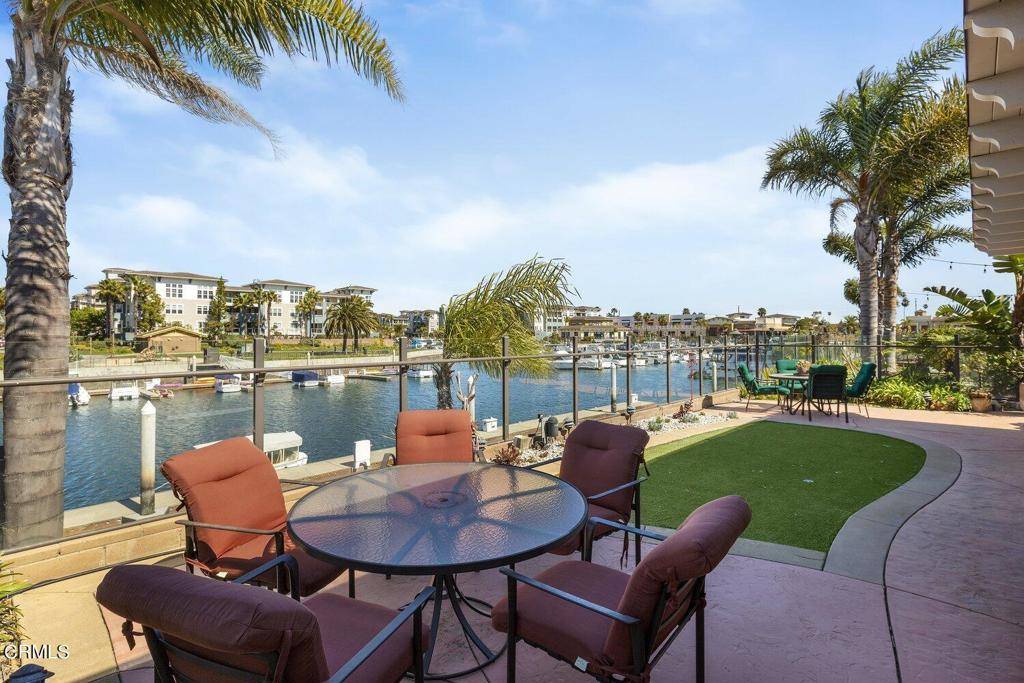 Oxnard, CA 93035,4021 Farralon WAY