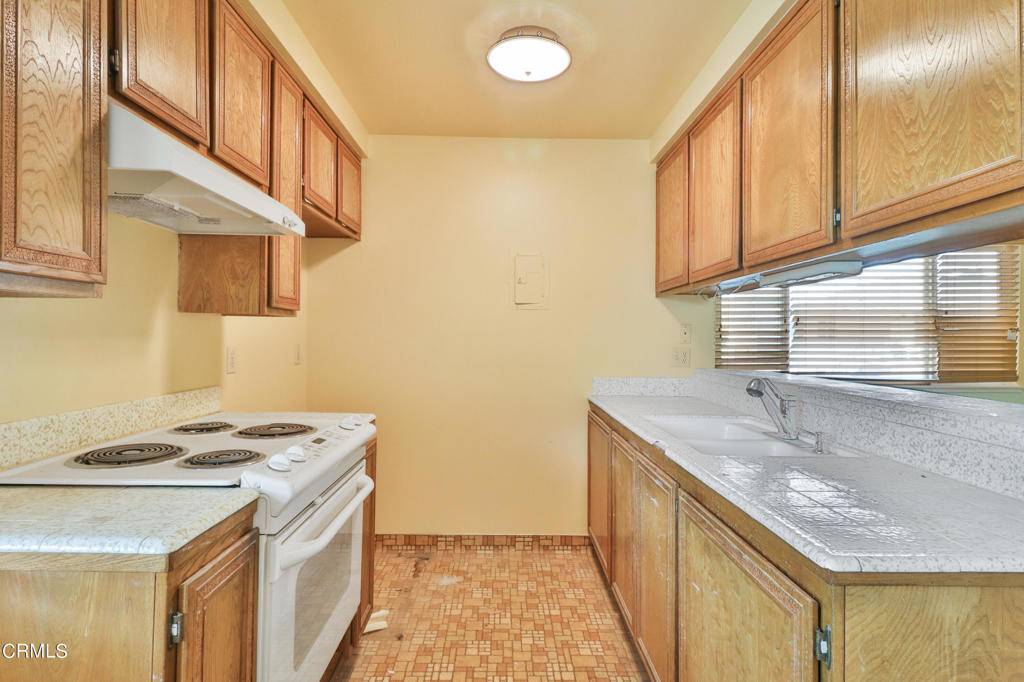 Newbury Park, CA 91320,606 Paseo Esmeralda