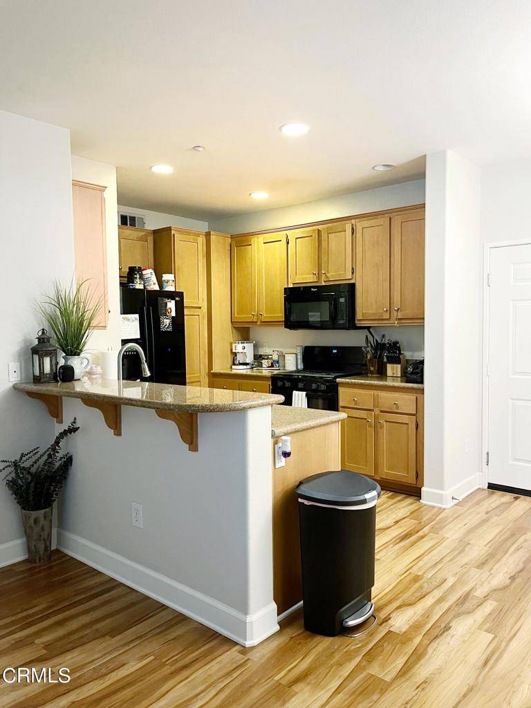 Camarillo, CA 93012,291 Riverdale CT #106