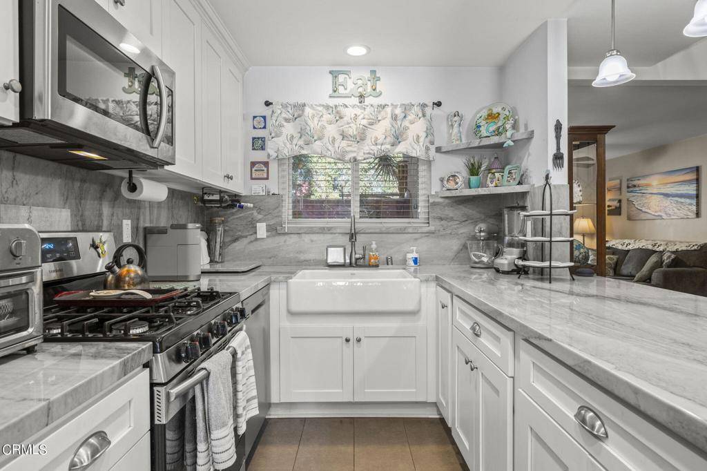 Ventura, CA 93001,351 Rosewood ST