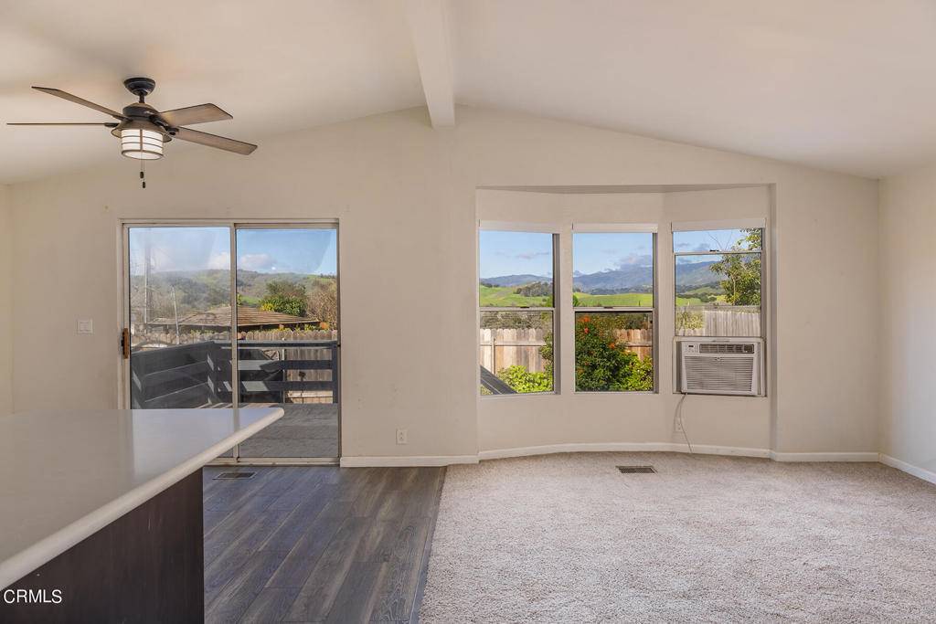 Oak View, CA 93022,137 Apricot ST