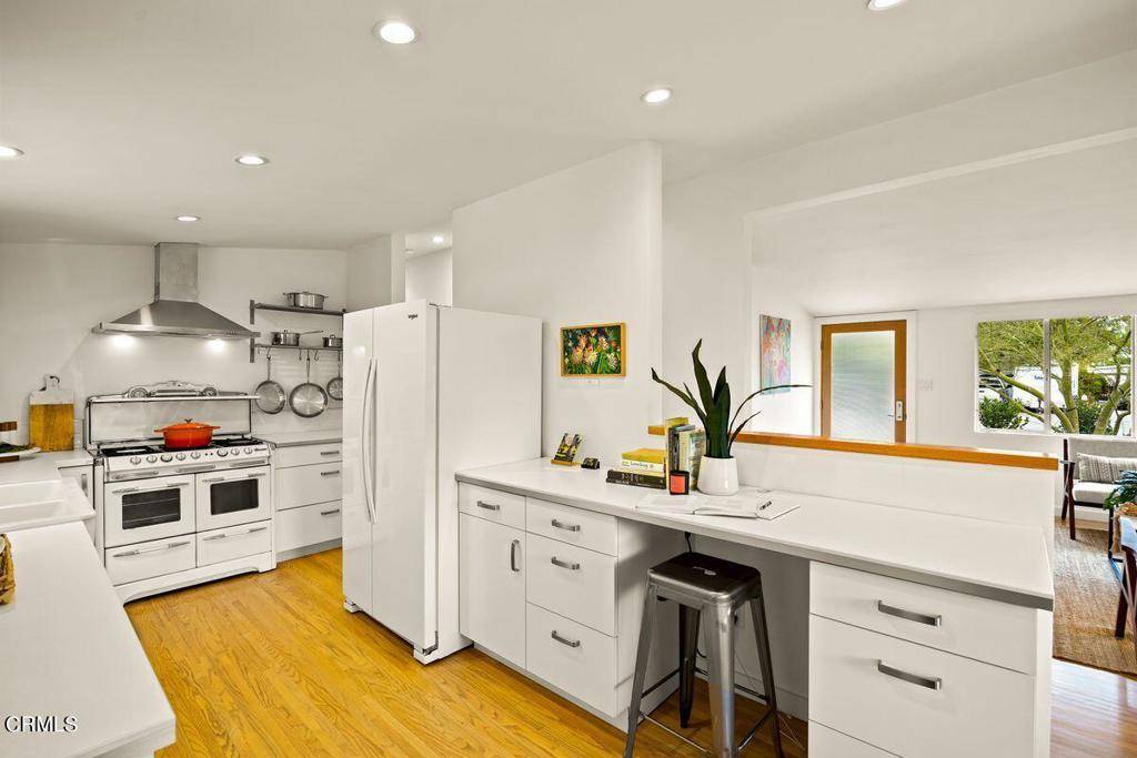 Ojai, CA 93023,509 N Fulton ST