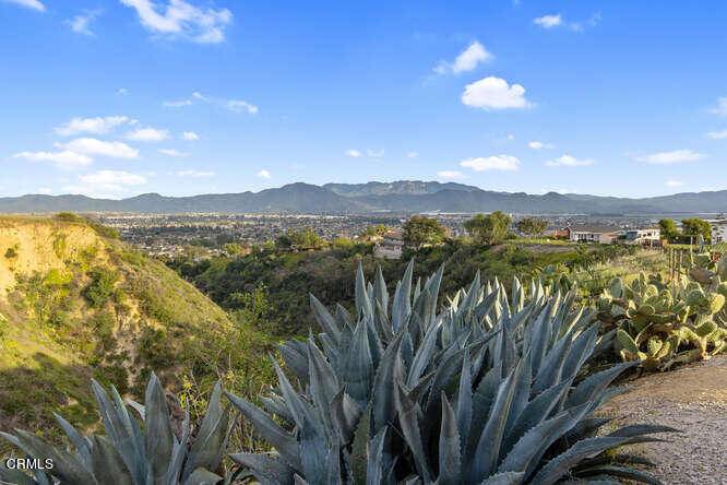 Camarillo, CA 93010,22 Estaban DR