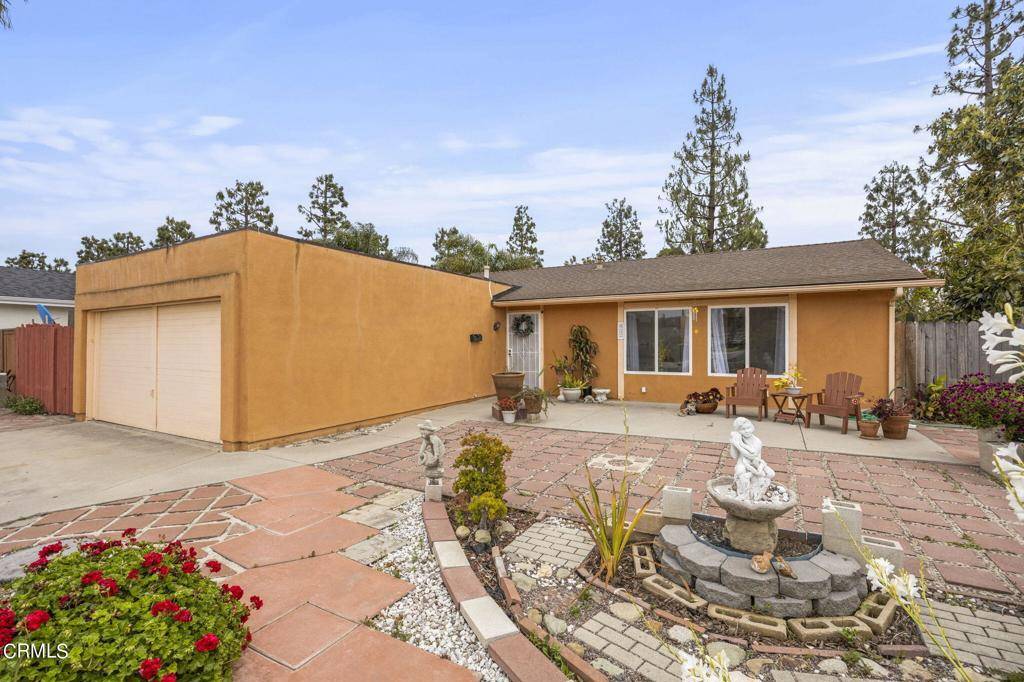 Camarillo, CA 93010,432 E Calle La Sombra