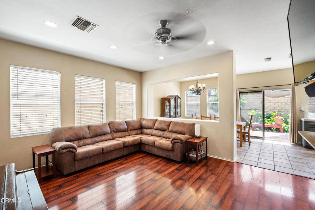 Camarillo, CA 93010,1566 Los Alisos CT