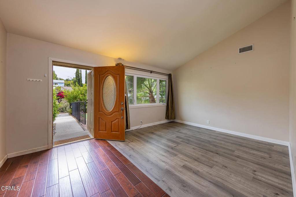 Oak View, CA 93022,74 W Catalina DR