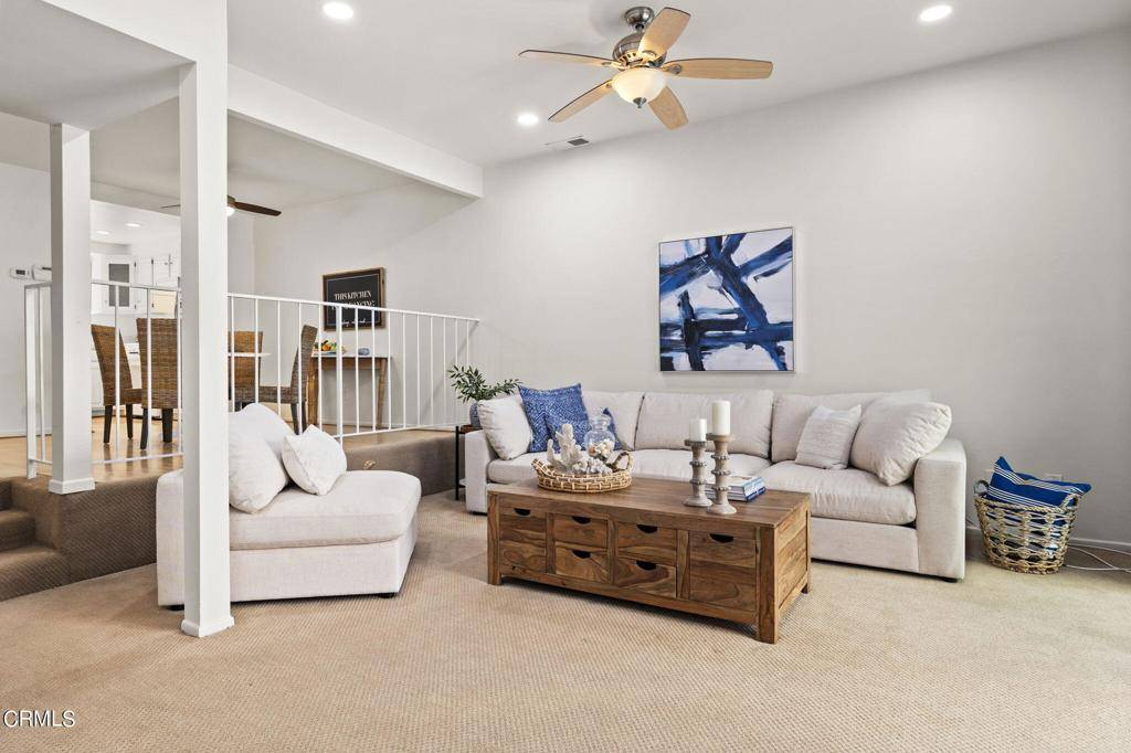 Oxnard, CA 93035,5352 Driftwood ST #3