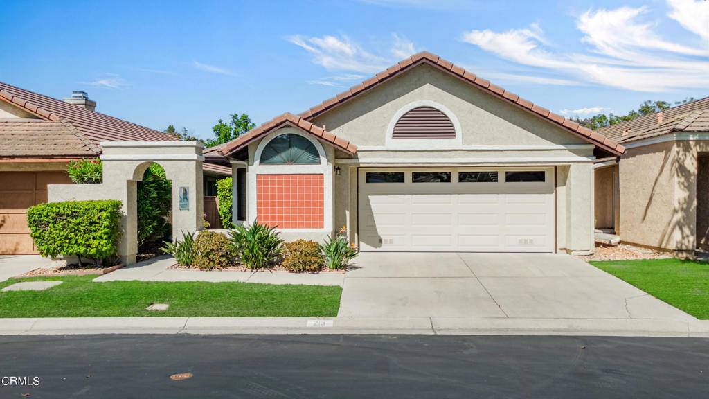 Camarillo, CA 93012,213 Estancia PL