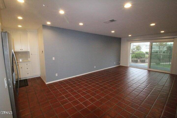 Port Hueneme, CA 93041,703 Reef CIR