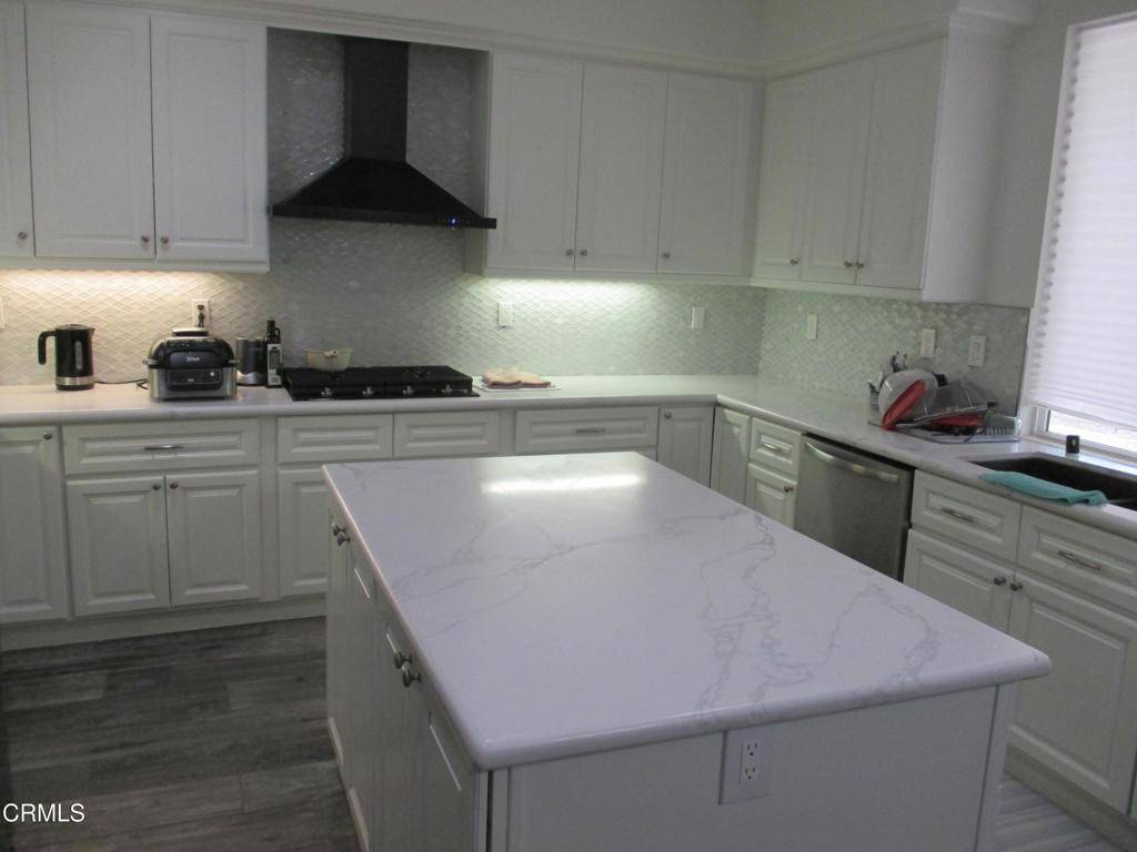 Lancaster, CA 93536,44147 Raven LN