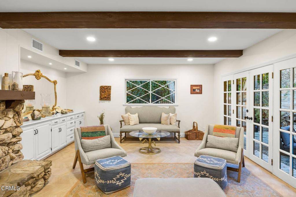 Oak View, CA 93022,1990 Valley Meadow DR