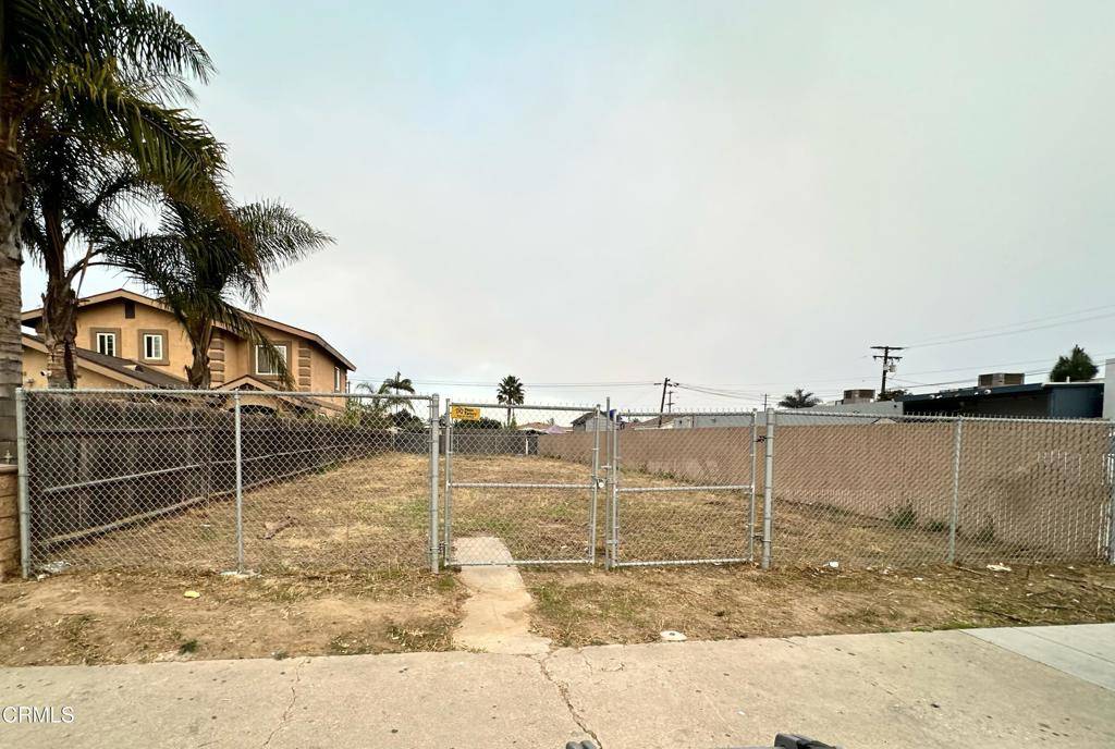 Oxnard, CA 93033,124 N Hayes AVE