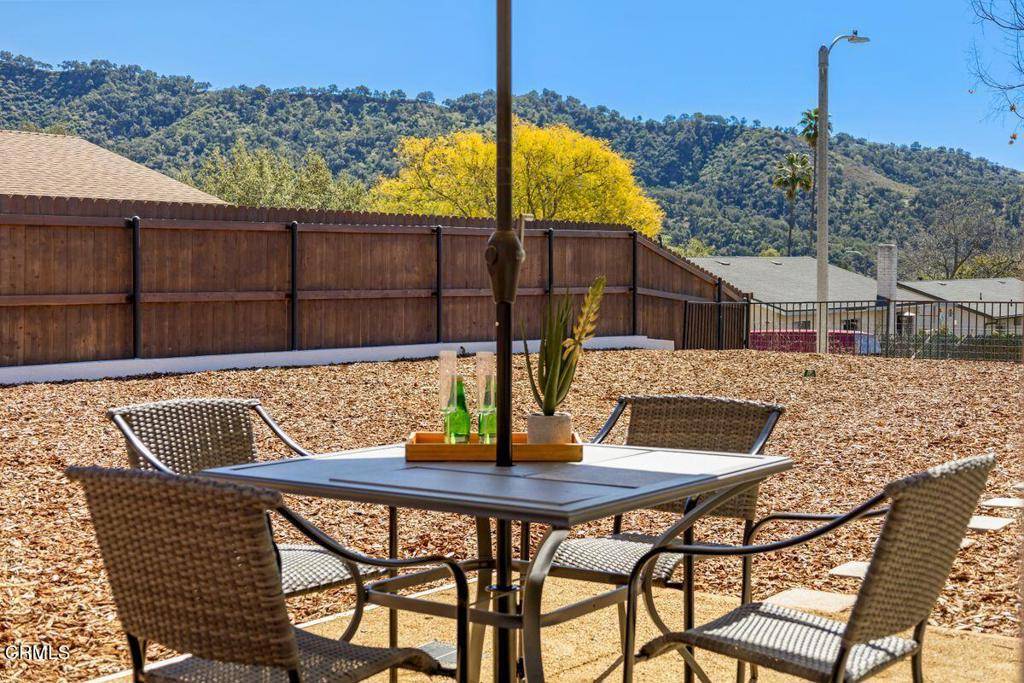 Oak View, CA 93022,10542 Almond AVE