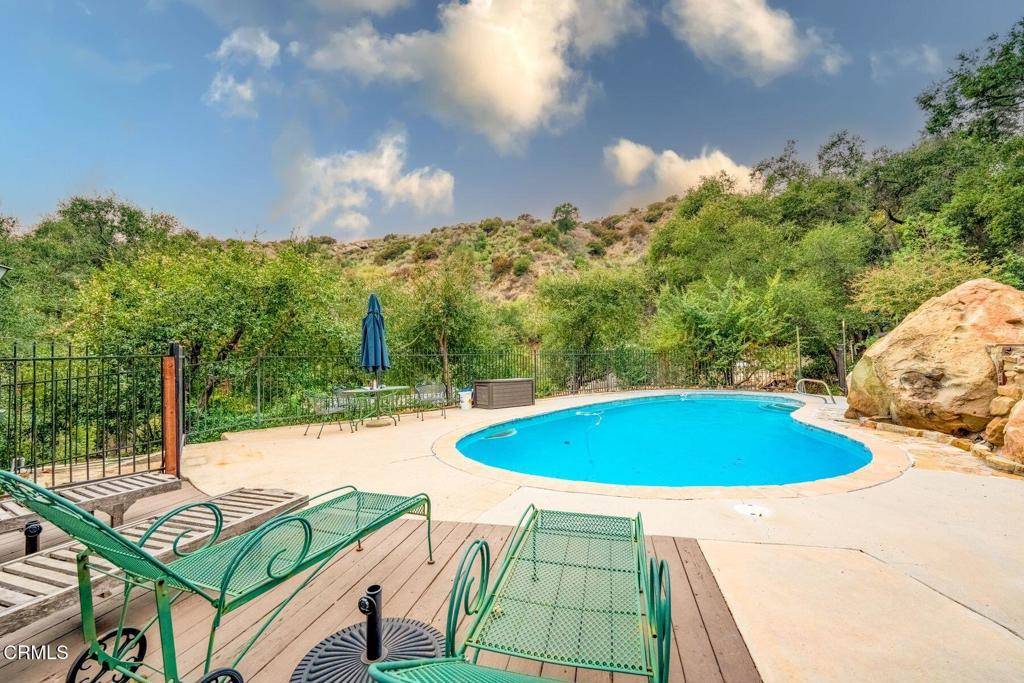 Santa Paula, CA 93060,12617 Koenigstein RD