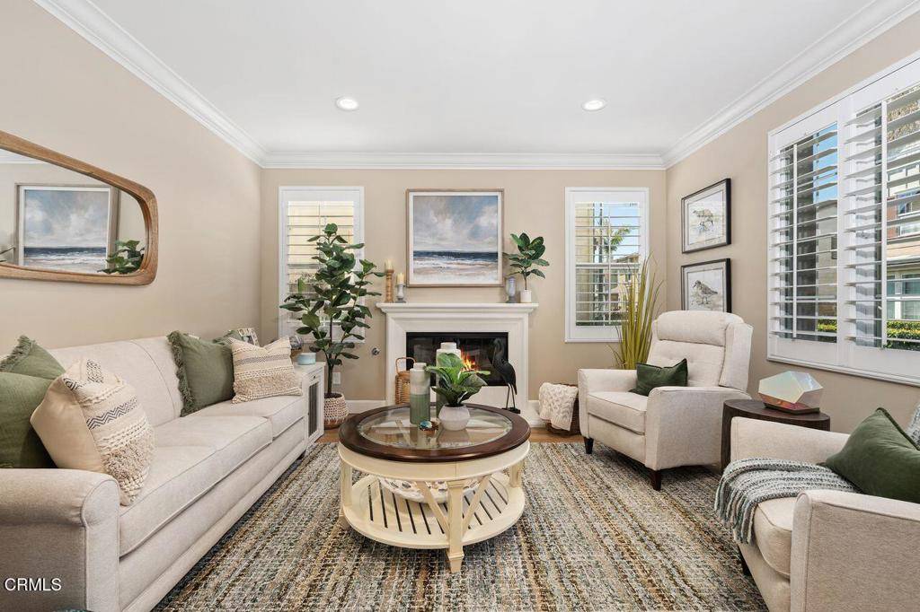 Port Hueneme, CA 93041,520 Sanddollar LN