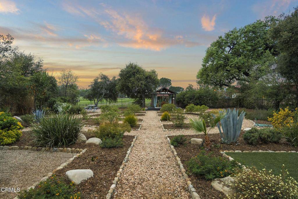 Ojai, CA 93023,127 Fairway LN