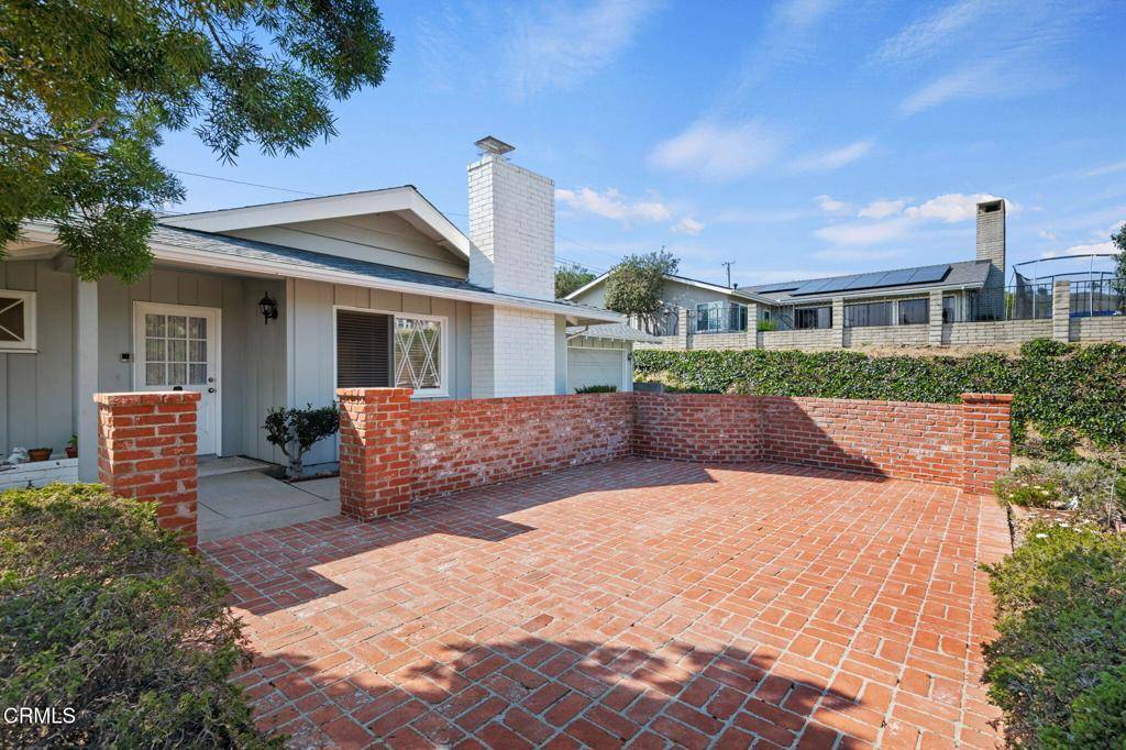 Ventura, CA 93003,683 Colina VIS