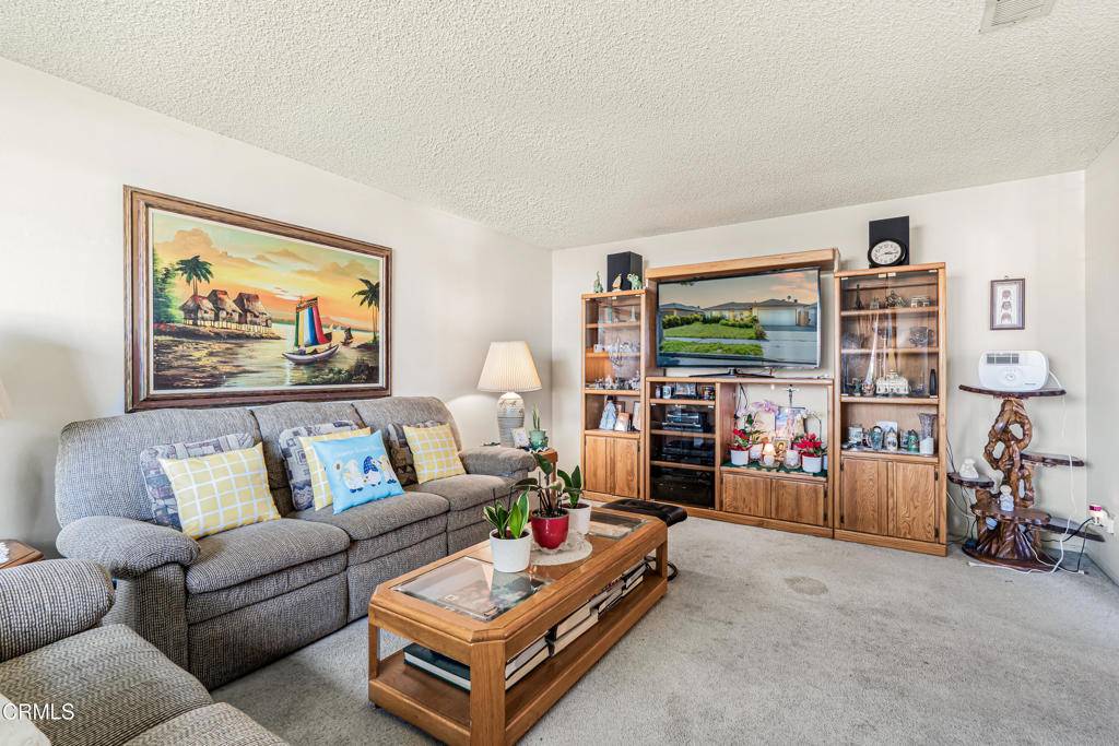 Oxnard, CA 93033,2201 Beaufort DR