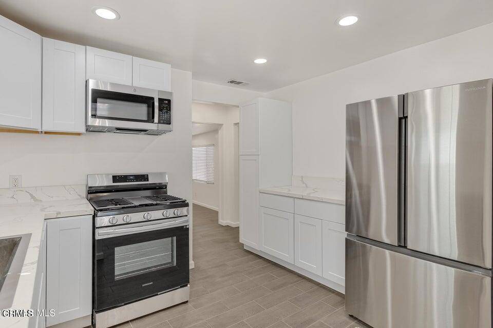 Ventura, CA 93004,1235 1241 Clavel AVE