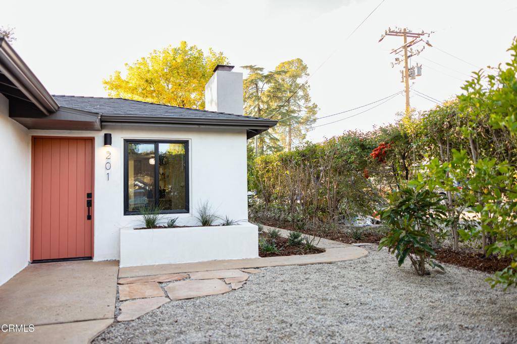 Ojai, CA 93023,201 Fox ST