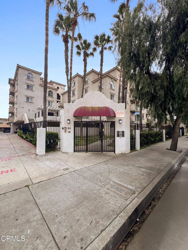 Huntington Park, CA 90255,7018 Rita AVE #310