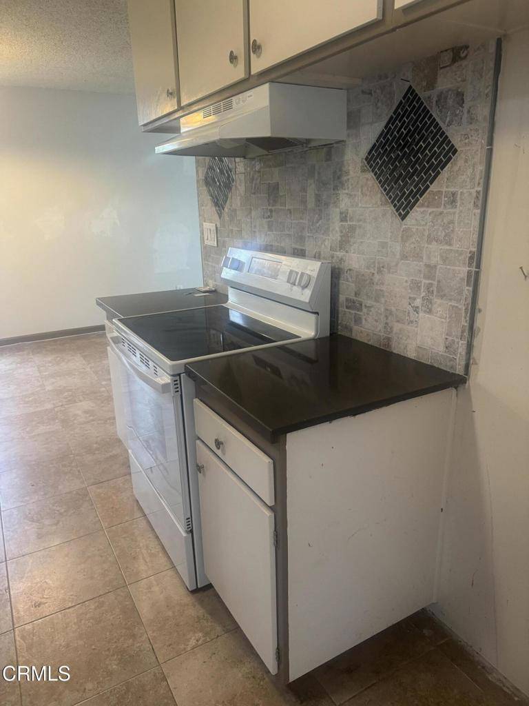 Ventura, CA 93003,3700 Dean DR #3306