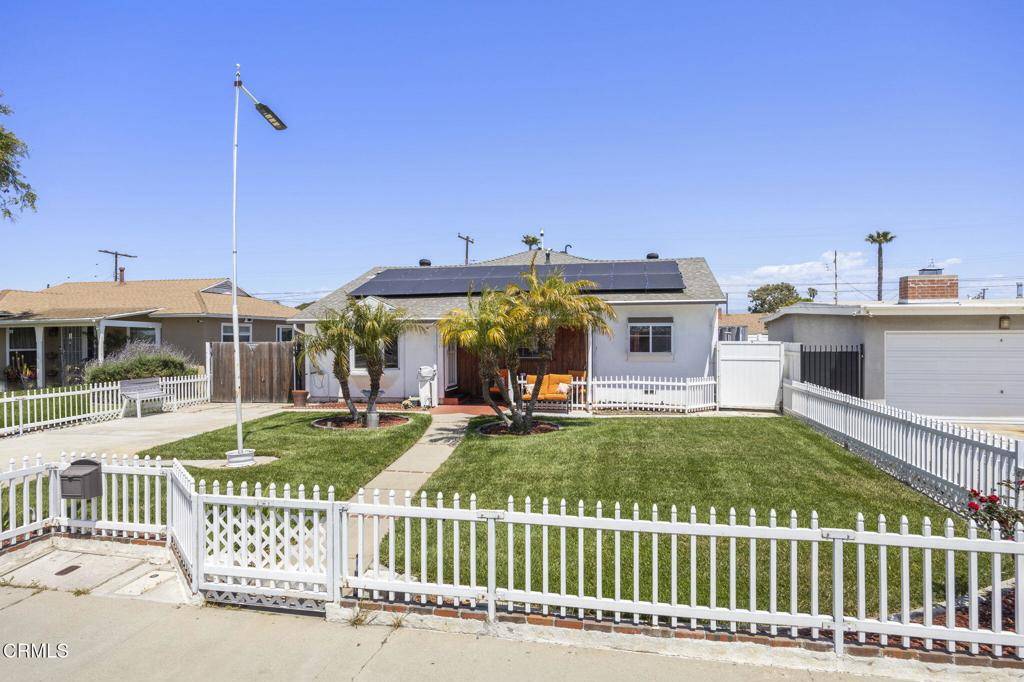 Oxnard, CA 93030,1213 Doris AVE