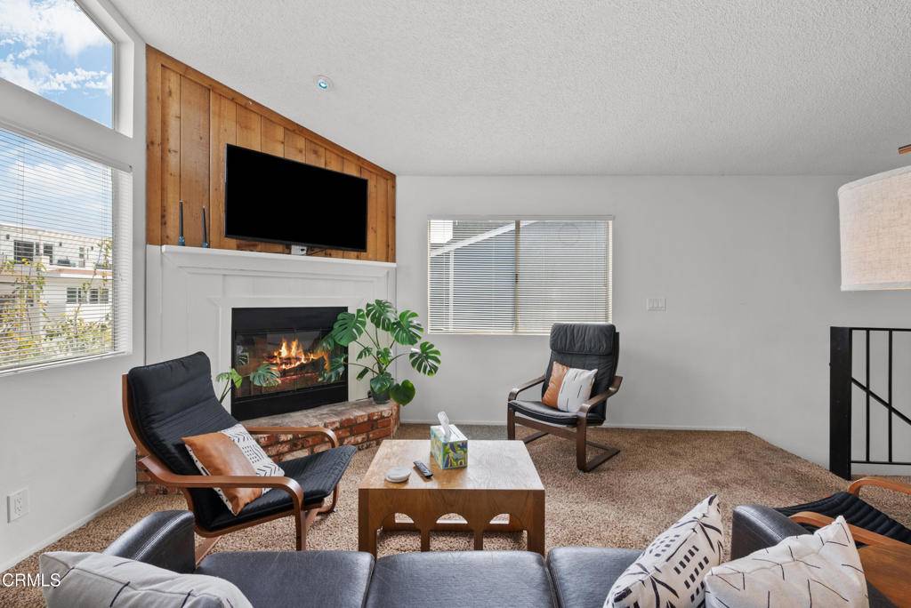 Oxnard, CA 93035,328 Highland DR