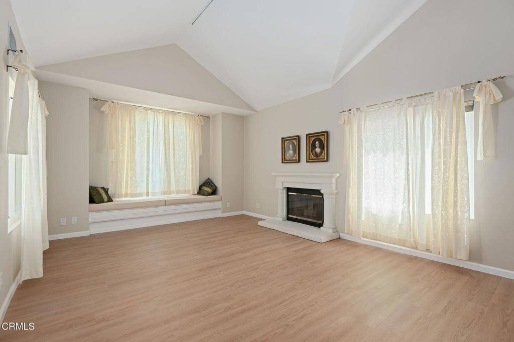 Moorpark, CA 93021,4078 Bending Oak CT