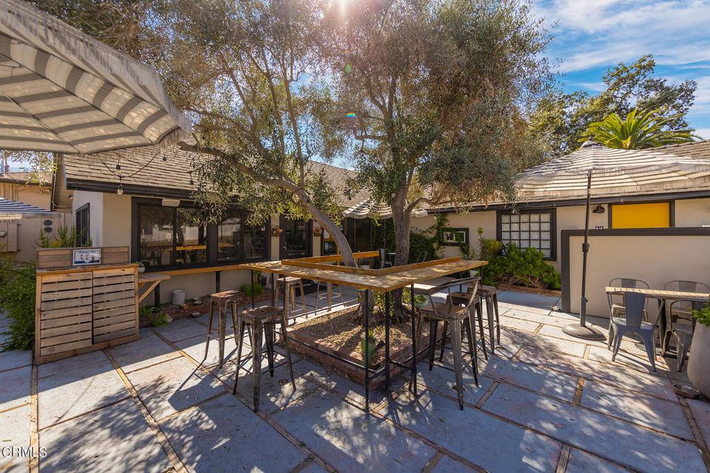 Ojai, CA 93023,205 209 N Signal ST