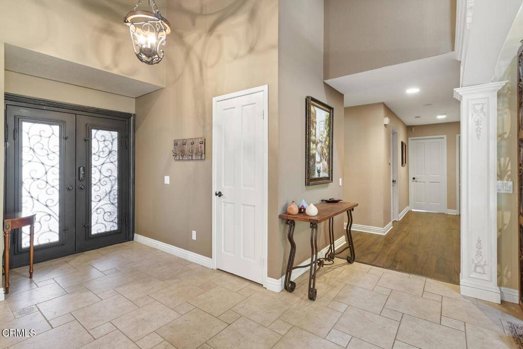 Agoura Hills, CA 91301,6228 Watertree CT