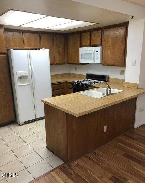 Newbury Park, CA 91320,702 Blue Oak AVE