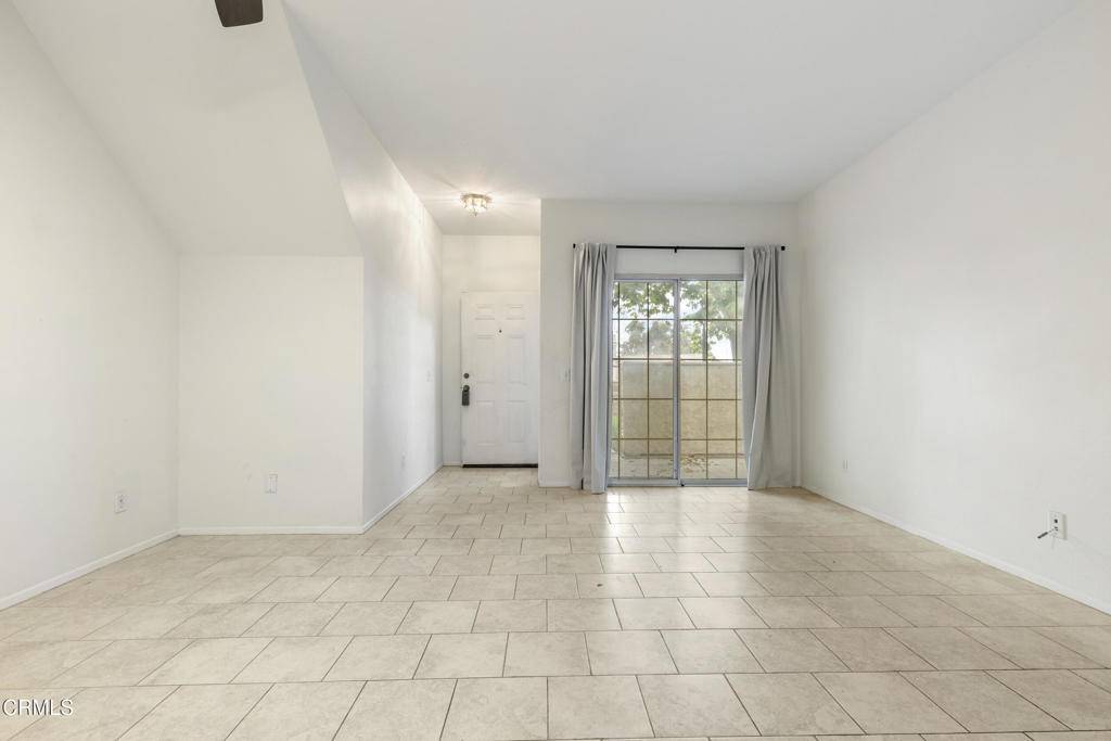 Oxnard, CA 93036,2091 Blackberry CIR