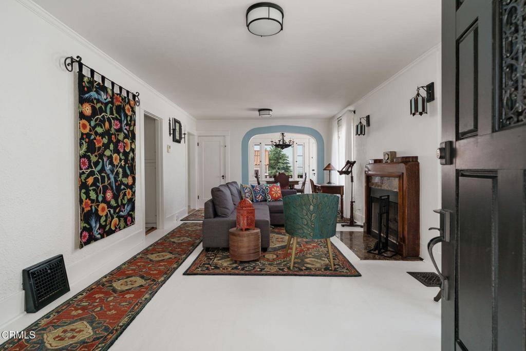 Fillmore, CA 93015,422 Foothill DR