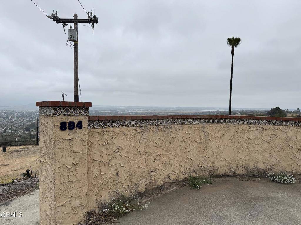 Camarillo, CA 93010,894 W Highland DR