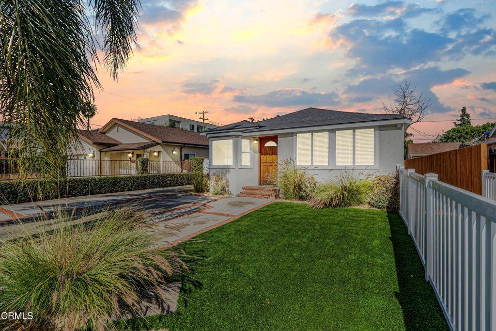 Sherman Oaks, CA 91403,15233 Camarillo ST
