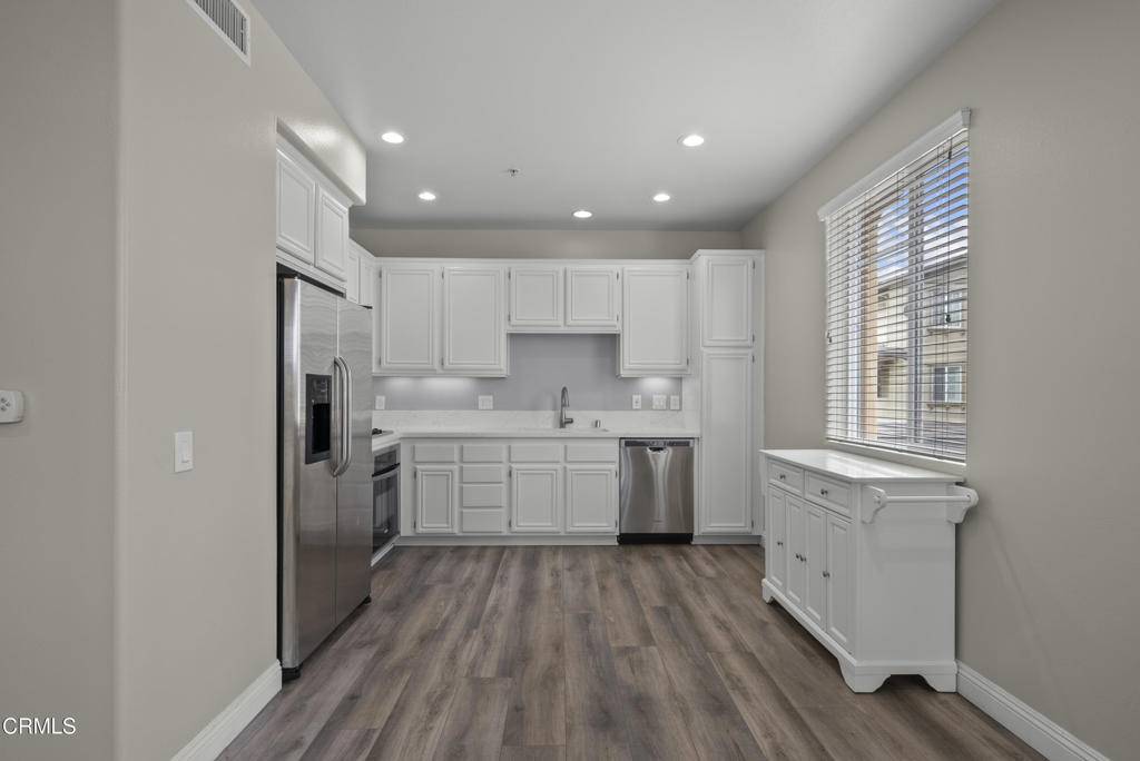 Oxnard, CA 93035,1542 Windshore WAY