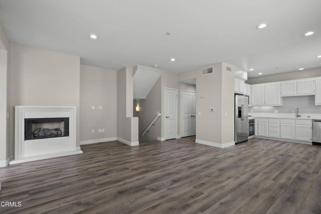 Oxnard, CA 93035,1542 Windshore WAY