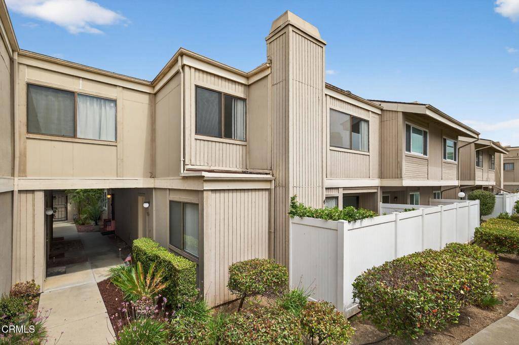 Ventura, CA 93003,1255 Seacliff CT #4