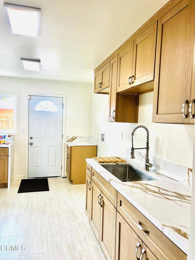 Oxnard, CA 93033,1227 S G ST