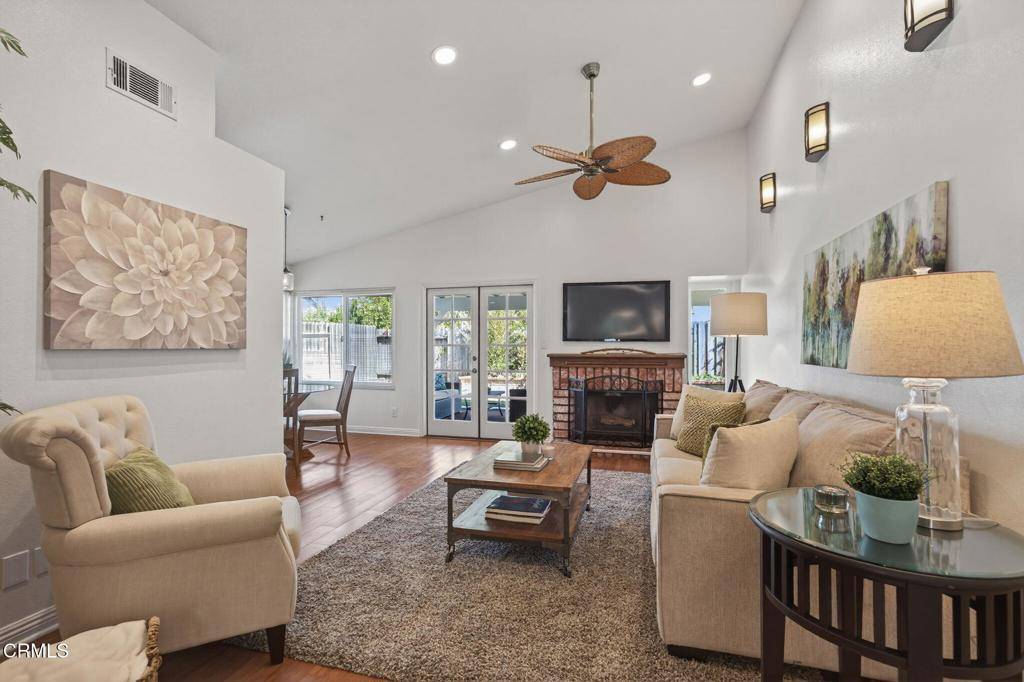 Ventura, CA 93004,9914 Jamestown ST
