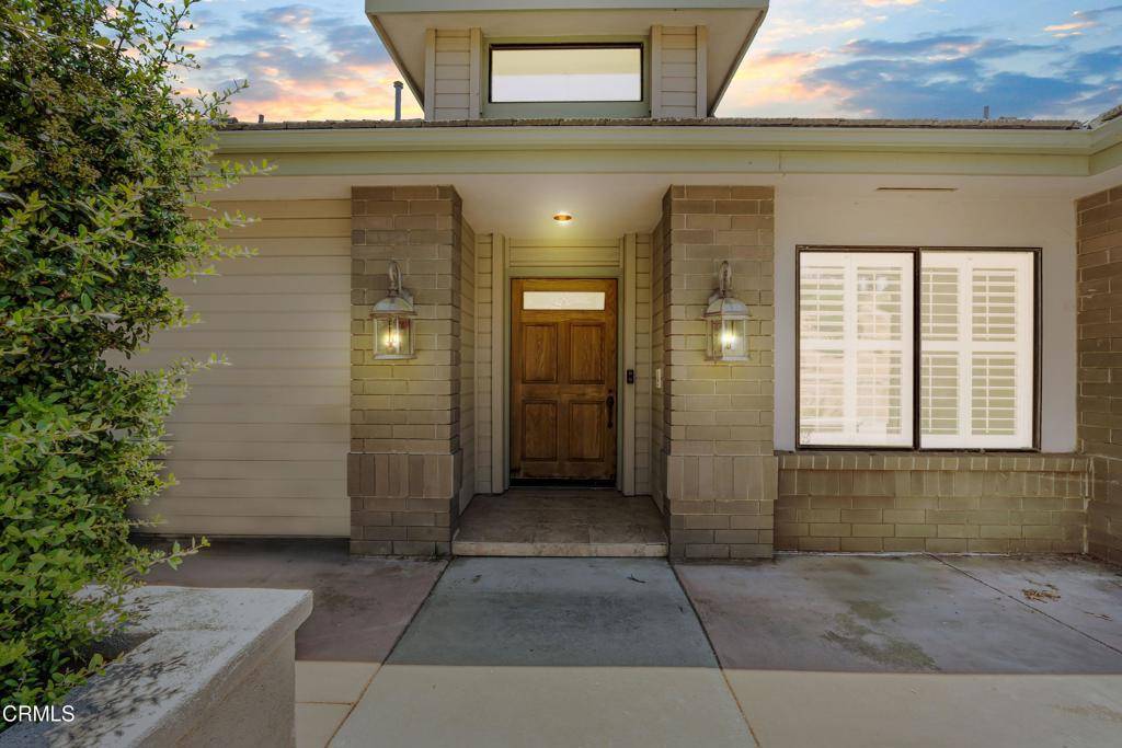 Santa Paula, CA 93060,800 Manor Ridge RD